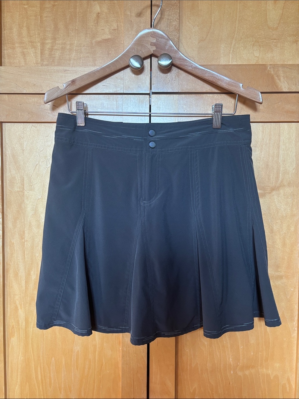 Title Nine Dark Gray Active Skort with Double Snap Waist-SIZE 6-